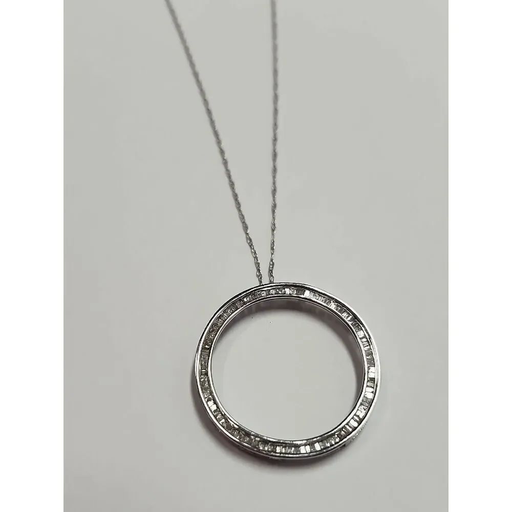 10K White Gold Circle Diamond Pendant Necklace 1/2 Carat Total Weight